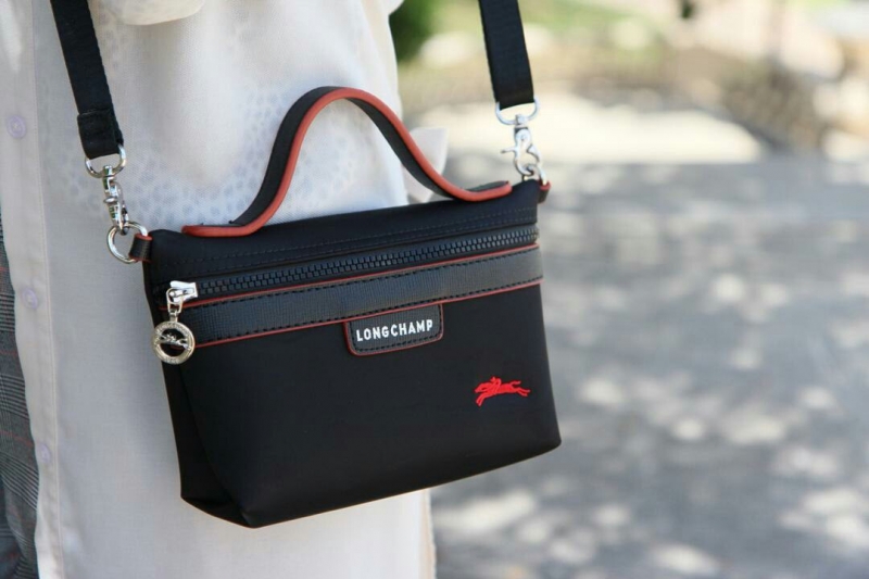 Longchamp sling Bag