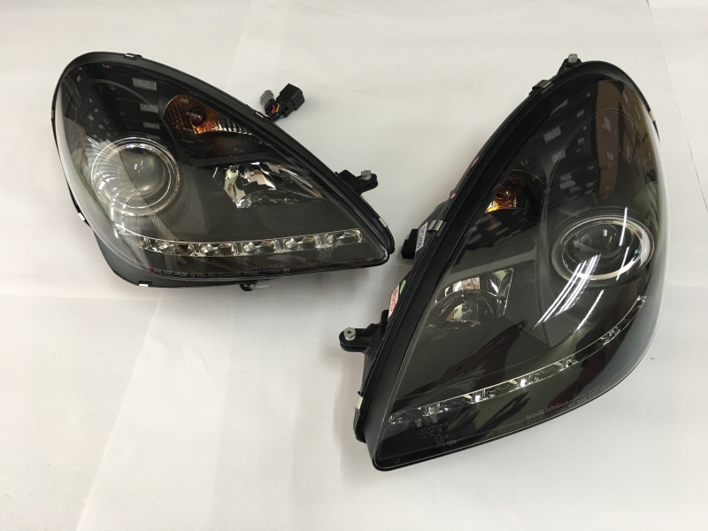 Mercedes SLK R171 Head Light 04-11 Projector DRL LED Black