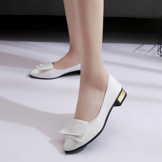 Ladies shoes low heel shallow mouth casual leather low heels(white)