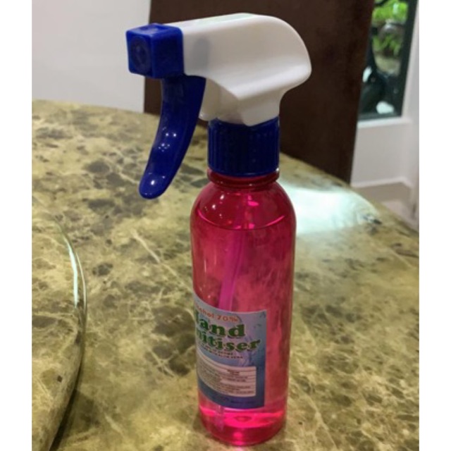 Hand sanitizer / hand sanitiser 70% alcohol 250ml spray type