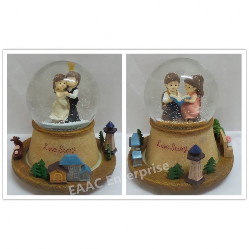 In Love Marriage Couple Snow Ball Spinning Music Box Decoration Gift