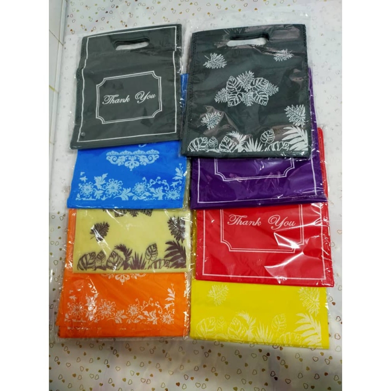 [READY STOCK]10 Beg Kain A5 Bajet Non Woven Goodies Bag Gift Bag @ 9 warna ( A1) AZ
