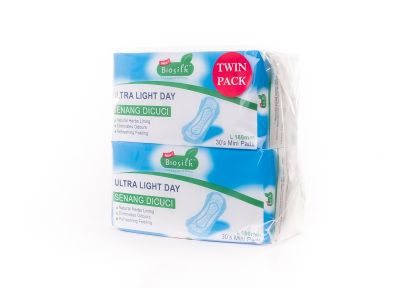 Biosilk Herbal Ultra Light Day Twin Pack 180mm 30\'sx2