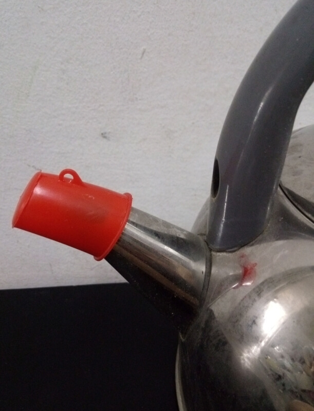 Red Plastic Cap For Long Neck Kettle With Hanging Hole