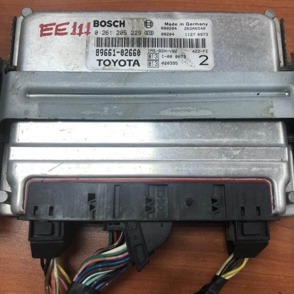 ENGINE ECU EE111 89661-02660 ( COMPUTER BOX – USED ORIGINAL TOYOTA COROLLA)