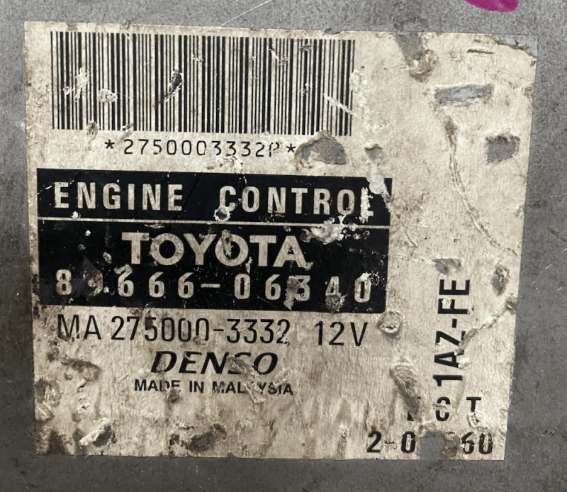 ENGINE ECU ( COMPUTER BOX - Toyota Camry 1AZ-FE )