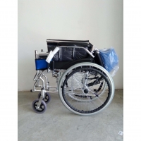 Blue Compact Aluminium Lightweight Wheelchair 11kg (17")