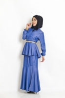 Fashion Two-Piece Modern Jubah Dress With High Neck Peplum Top & Mermaid Style Skirt (Without Shawl)