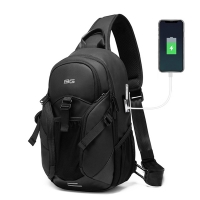 (leaper)[Leaper] Multi-pocket USB charging waterproof shoulder messenger bag chest bag