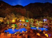 2D1N GLAMPING at Lost World of Tambun + Theme Park-Low Season 2 Pax