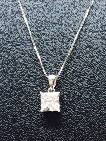 Fine 925 silver with white gold plated pendant