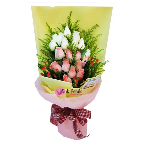 HB046 Roses (Flower Bouquet)