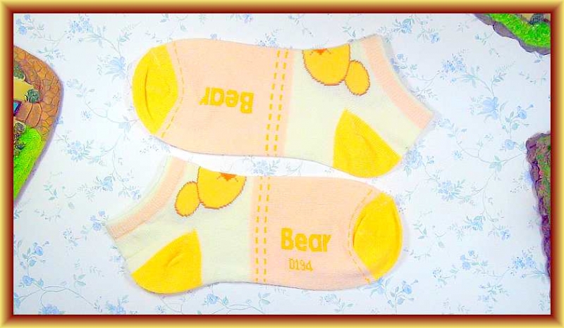 Fashion Lady Socks Low Length Orange Bear Pattern Design