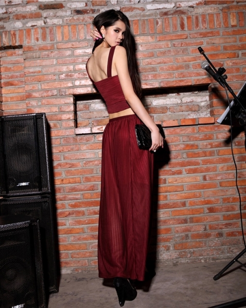 Fashion Two-Piece Deep V Singlet With Long Skirt